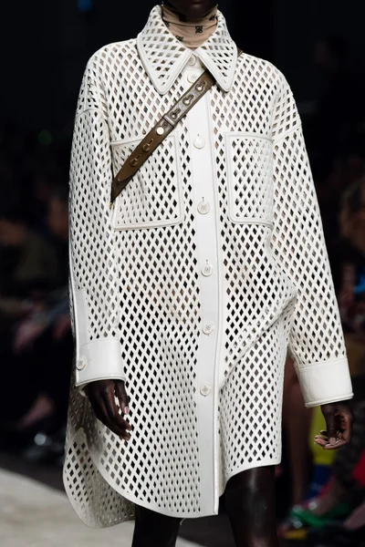 Look 61